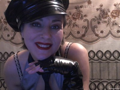 SheilaCool naked stripping on cam for live sex video chat