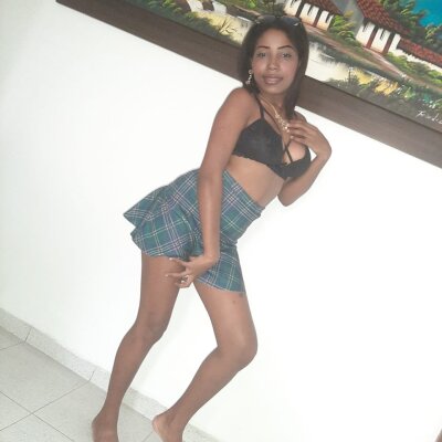 sherlokblack333 naked stripping on cam for live sex video chat