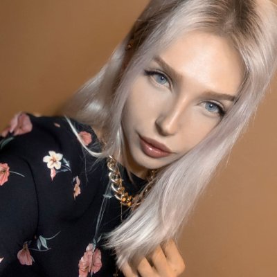 ShyQueen naked stripping on cam for live sex video chat