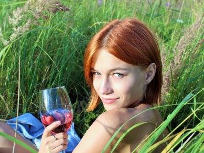 shysunflower naked stripping on cam for live sex video chat