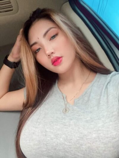 simplypLnay naked stripping on cam for live sex video chat