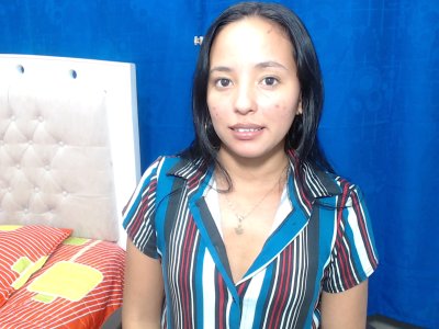 sligthrealism naked stripping on cam for live sex video chat