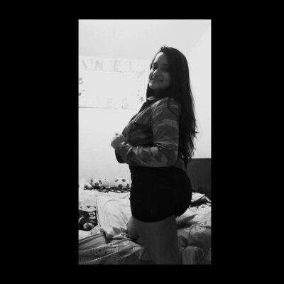 Sofi_paulo naked stripping on cam for live sex video chat
