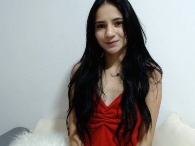 sofia_2000 naked stripping on cam for live sex video chat