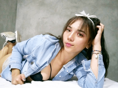 Sofiaalexus_ naked stripping on cam for live sex video chat