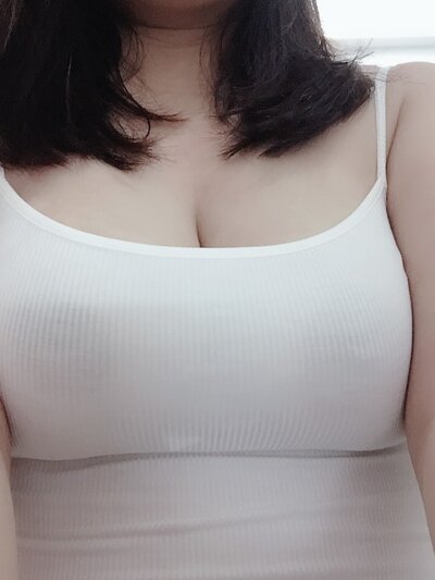 Squirt_tsunami naked stripping on cam for live sex video chat