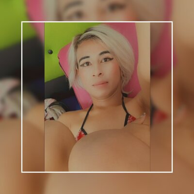 stefy2_69 naked stripping on cam for live sex video chat