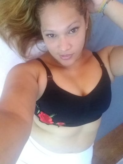 Stefy_Lima naked stripping on cam for live sex video chat