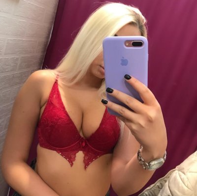 Stella__Bloom_ naked stripping on cam for live sex video chat