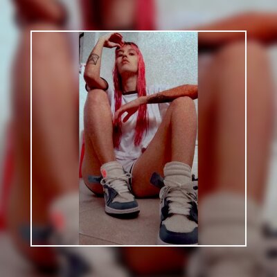sucking_bitches123 naked stripping on cam for live sex video chat