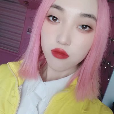 sunayuna naked stripping on cam for live sex video chat
