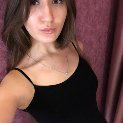 Suzzi naked stripping on cam for live sex video chat