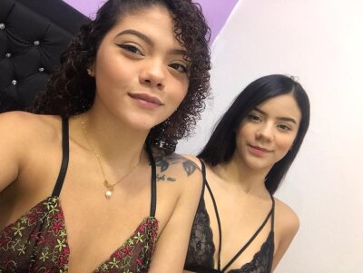 Sweet_4_Lovers_ naked stripping on cam for live sex video chat