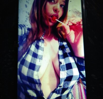 sweet_lili_ naked stripping on cam for live sex video chat
