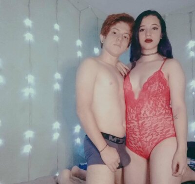 sweethot_xxx naked stripping on cam for live sex video chat