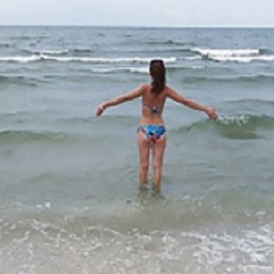 SweetMaddy88 naked stripping on cam for live sex video chat