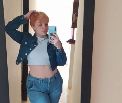 sweetypinksroom naked stripping on cam for live sex video chat