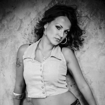 Talisia naked stripping on cam for live sex video chat