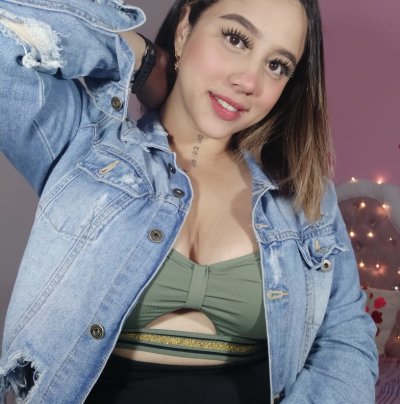 Tamara_grey naked stripping on cam for live sex video chat