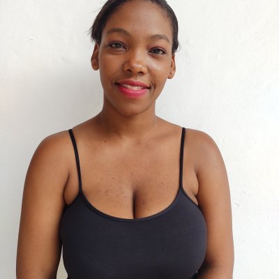 TarahtWist04 naked stripping on cam for live sex video chat