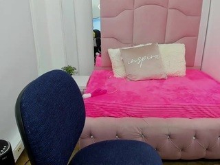 taylor naked Live Sex Chat Room