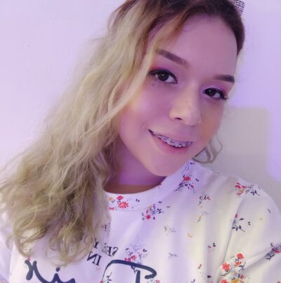 THALIA_13 naked stripping on cam for live sex video chat
