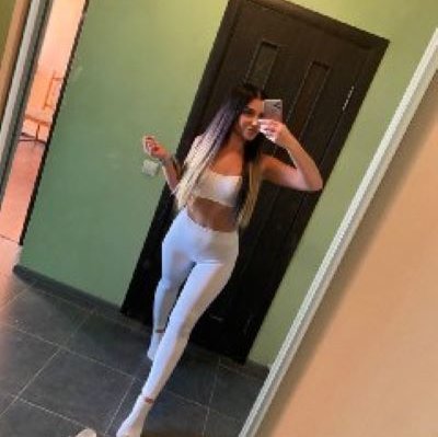 Tiara_Pretty naked stripping on cam for live sex video chat