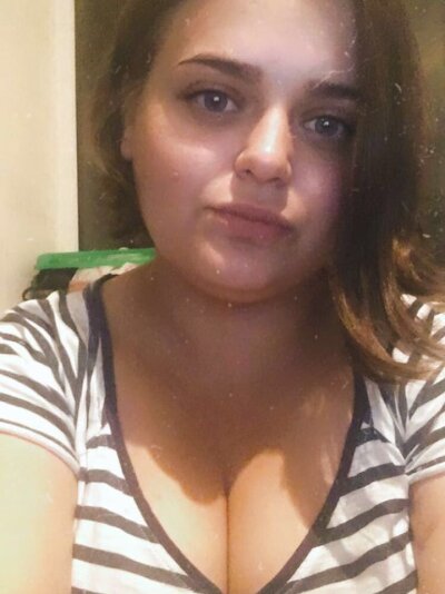 Tina___97 naked stripping on cam for live sex video chat