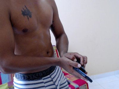 tulipan_xxxx naked stripping on cam for live sex video chat