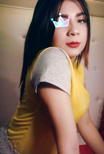 UPartyGirl naked stripping on cam for live sex video chat