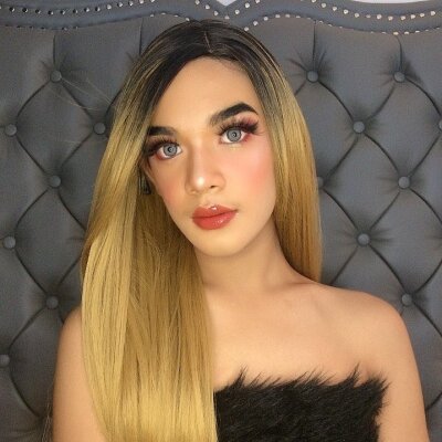 UrDreamBridex naked stripping on cam for live sex video chat