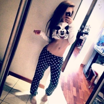 Urshygirl naked stripping on cam for live sex video chat
