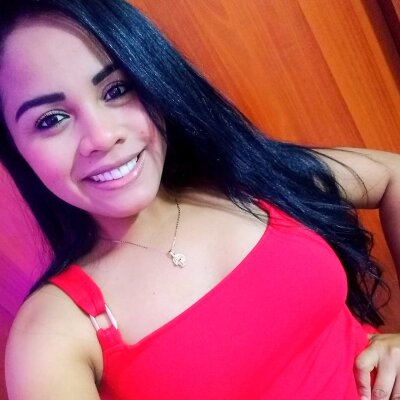 valenferrer20 naked stripping on cam for live sex video chat