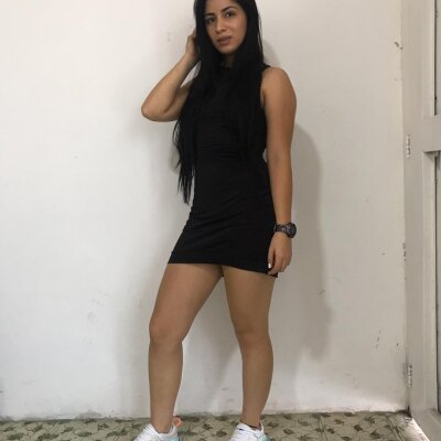valentina_angelll naked stripping on cam for live sex video chat
