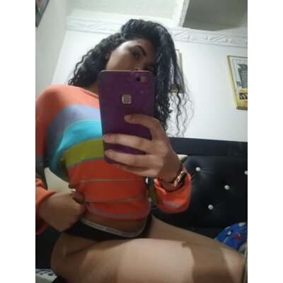 valery_fantasy naked stripping on cam for live sex video chat