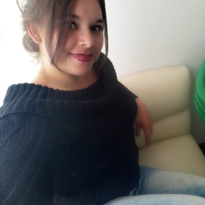 Valkiria_moon20 naked stripping on cam for live sex video chat