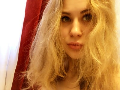 vanessa_glory naked stripping on cam for live sex video chat