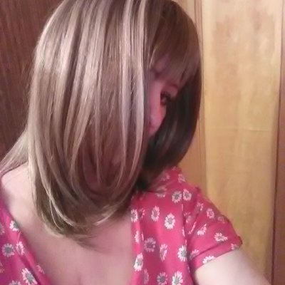 Vanessa_June naked stripping on cam for live sex video chat