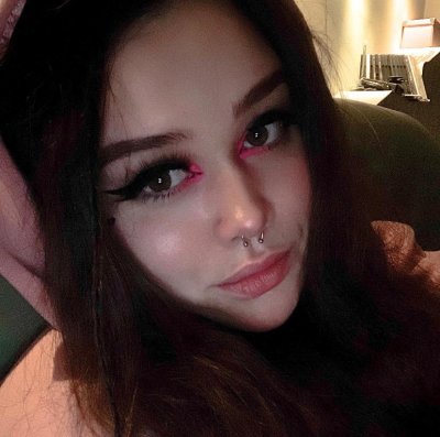 verlorenSky naked stripping on cam for live sex video chat