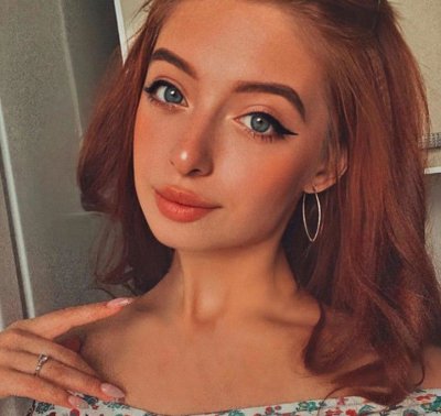 VoicePrincess naked stripping on cam for live sex video chat