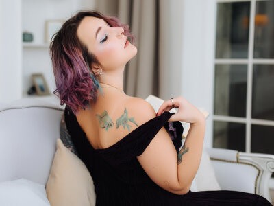 WinonaCooper naked stripping on cam for live sex video chat