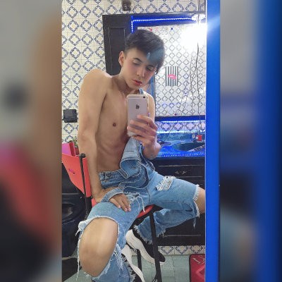 xxharrylondo naked stripping on cam for live sex video chat