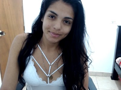 yirinastyhot naked stripping on cam for live sex video chat