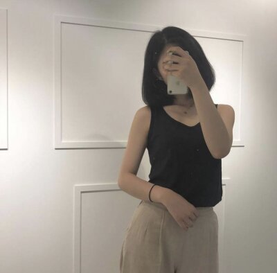 yo_mini naked stripping on cam for live sex video chat