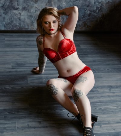 your_Maria naked stripping on cam for live sex video chat