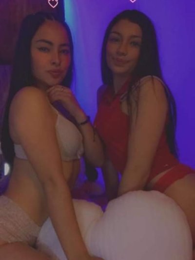 yulia_chantal naked stripping on cam for live sex video chat