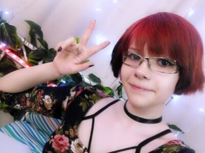 Yumi_chan naked stripping on cam for live sex video chat