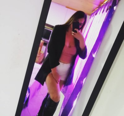 Zoe_2020 naked stripping on cam for live sex video chat