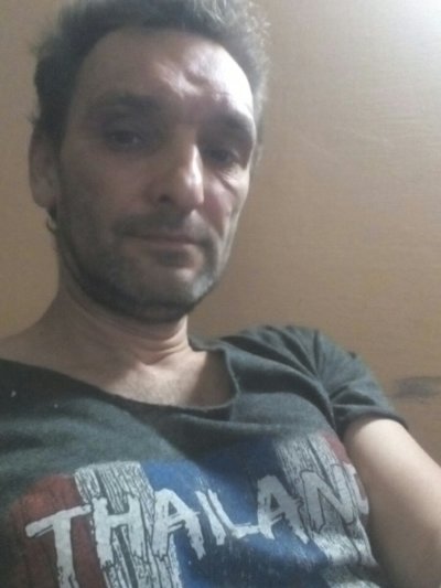 13dundy naked stripping on cam for live sex video chat