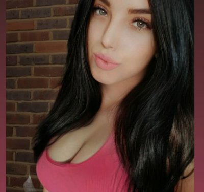 AhSexyJessy naked stripping on cam for live sex video chat